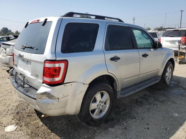 1FMCU9DG7CKC08801 - 2012 FORD ESCAPE XLT SILVER photo 3