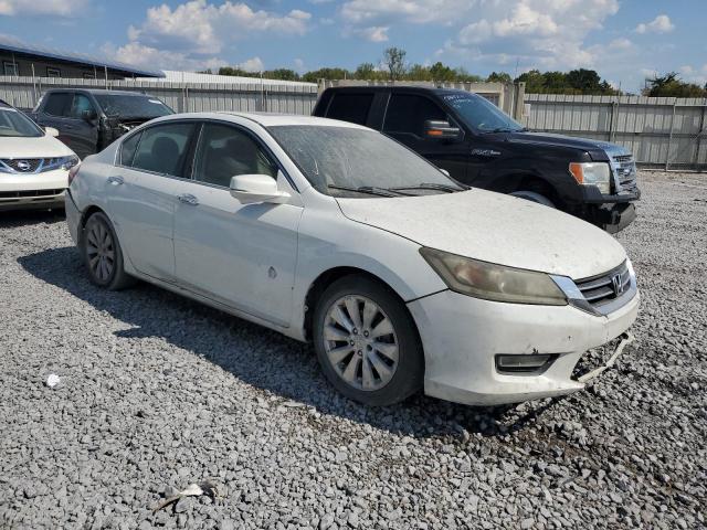 1HGCR2F73DA130925 - 2013 HONDA ACCORD EX WHITE photo 4