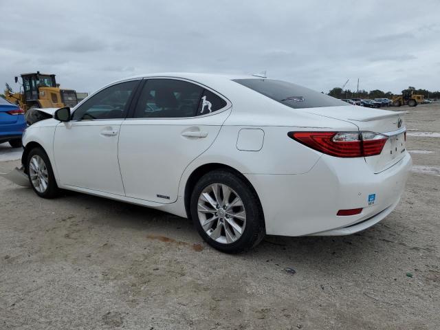 JTHBW1GG4D2008532 - 2013 LEXUS ES 300H WHITE photo 2