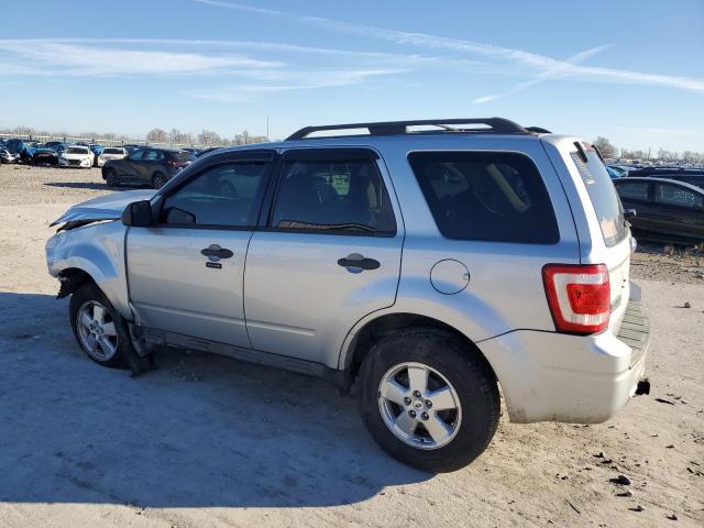 1FMCU0D7XBKA90995 - 2011 FORD ESCAPE XLT SILVER photo 2