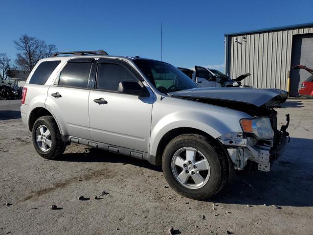 1FMCU0D7XBKA90995 - 2011 FORD ESCAPE XLT SILVER photo 4