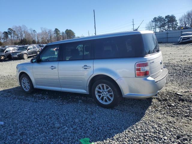 2FMGK5B85DBD22254 - 2013 FORD FLEX SE SILVER photo 2