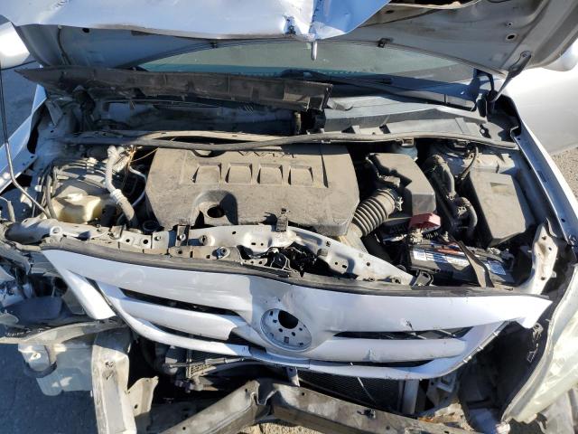 2T1BU4EEXBC586613 - 2011 TOYOTA COROLLA BASE SILVER photo 11