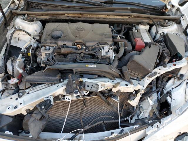 4T1G11AK8LU922266 - 2020 TOYOTA CAMRY SE WHITE photo 11