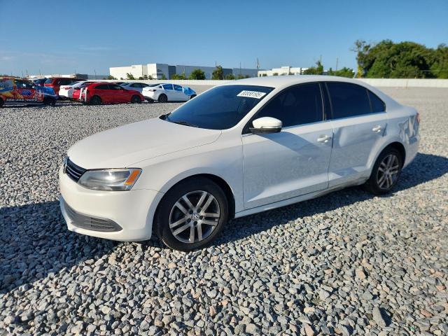 2013 VOLKSWAGEN JETTA SE, 