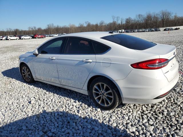 3FA6P0H78HR355815 - 2017 FORD FUSION SE WHITE photo 2