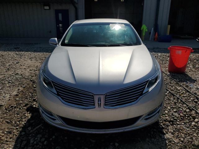 3LN6L2J98GR601818 - 2016 LINCOLN MKZ SILVER photo 5