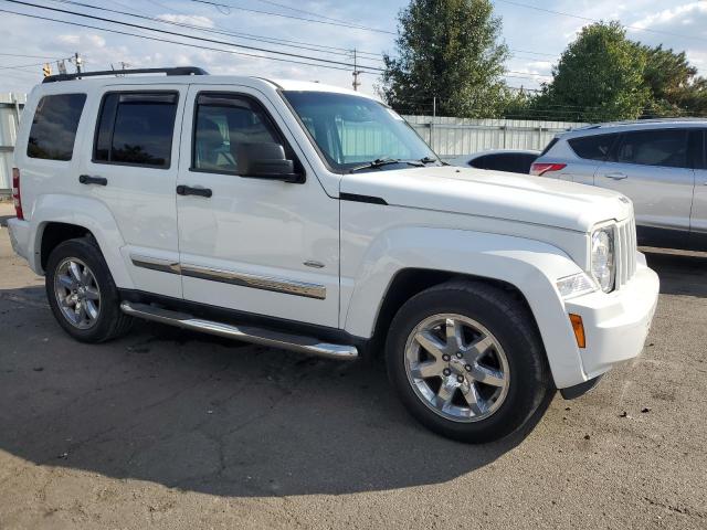 1C4PJMAK3CW207311 - 2012 JEEP LIBERTY SPORT WHITE photo 4