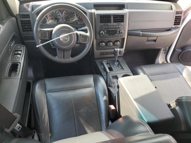 1C4PJMAK3CW207311 - 2012 JEEP LIBERTY SPORT WHITE photo 8