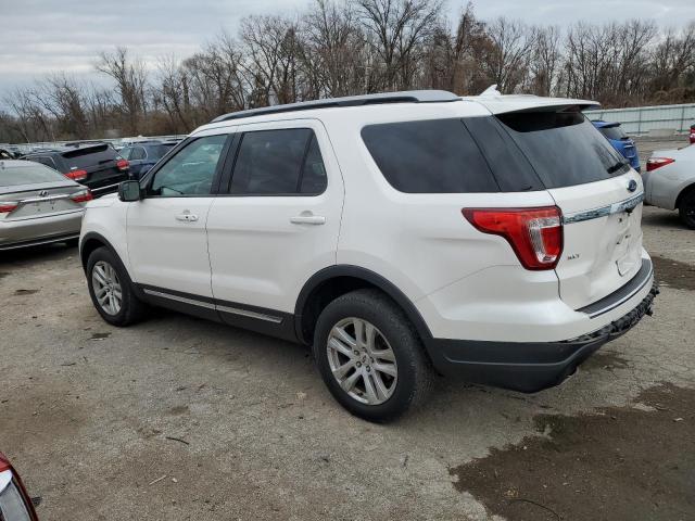 1FM5K8D86JGC45078 - 2018 FORD EXPLORER XLT WHITE photo 2