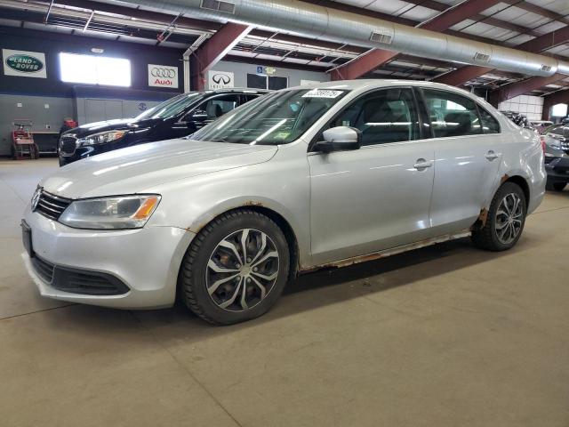 2013 VOLKSWAGEN JETTA SE, 