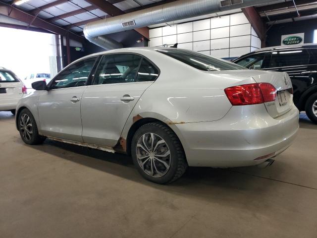 3VWDP7AJ2DM446700 - 2013 VOLKSWAGEN JETTA SE 银色 照片 2