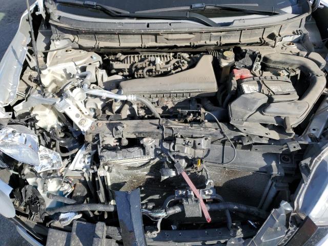 KNMAT2MV8HP616979 - 2017 NISSAN ROGUE S SILVER photo 12