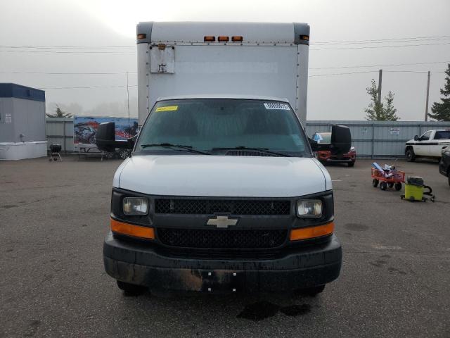 1GB3G4BGXD1113355 - 2013 CHEVROLET EXPRESS G3 WHITE photo 5