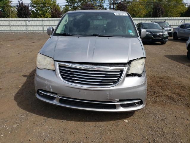 2C4RC1BG8DR801995 - 2013 CHRYSLER TOWN & COU TOURING GRAY photo 5