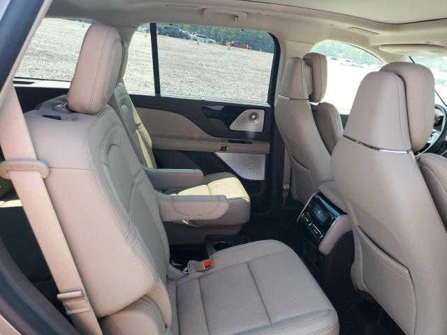 5LM5J7XC2MGL12368 - 2021 LINCOLN AVIATOR RESERVE 金色 照片 10