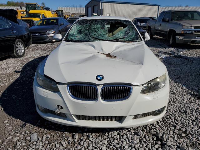 WBAWL73569P180619 - 2009 BMW 335 I WHITE photo 5