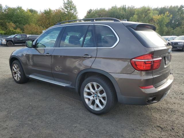 5UXZV4C53D0E11097 - 2013 BMW X5 XDRIVE35I BROWN photo 2