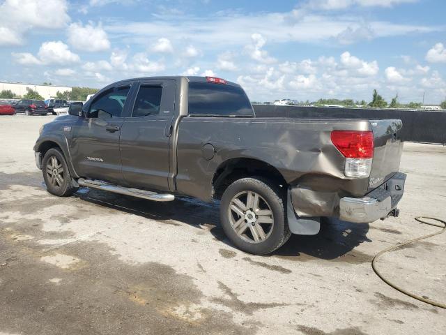 5TFRY5F12BX112175 - 2011 TOYOTA TUNDRA DOUBLE CAB SR5 BROWN photo 2