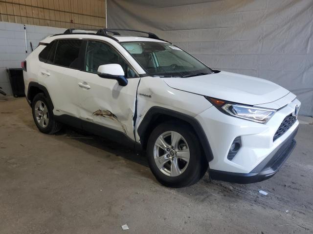 2T3RWRFV2MW112779 - 2021 TOYOTA RAV4 XLE WHITE photo 4