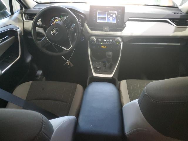 2T3RWRFV2MW112779 - 2021 TOYOTA RAV4 XLE WHITE photo 8