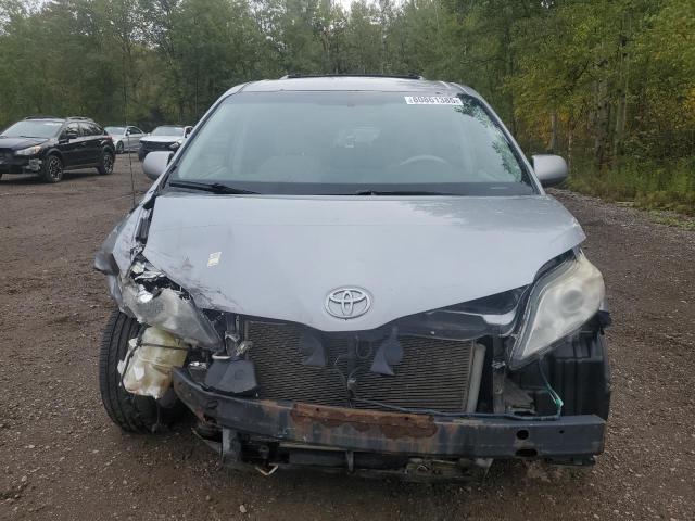 5TDKK3DC1DS297906 - 2013 TOYOTA SIENNA LE SILVER photo 5