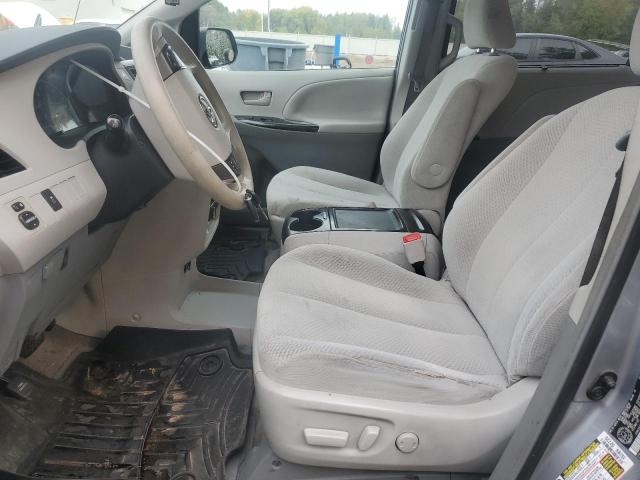 5TDKK3DC1DS297906 - 2013 TOYOTA SIENNA LE SILVER photo 7