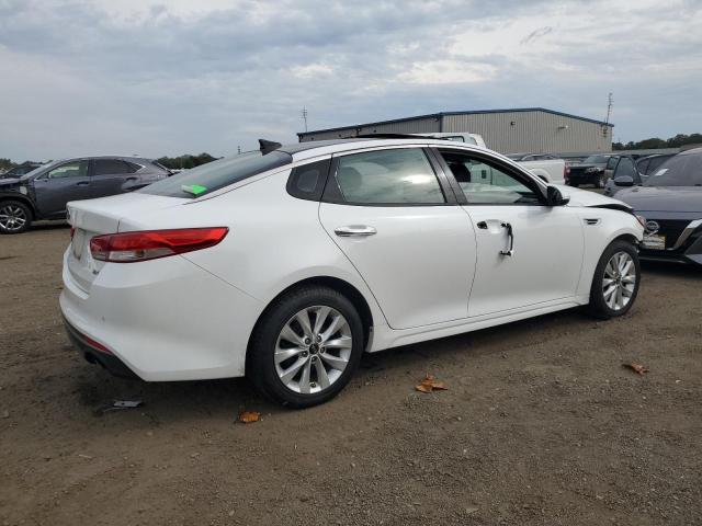 5XXGU4L36GG033755 - 2016 KIA OPTIMA EX თეთრი ფოტო 3