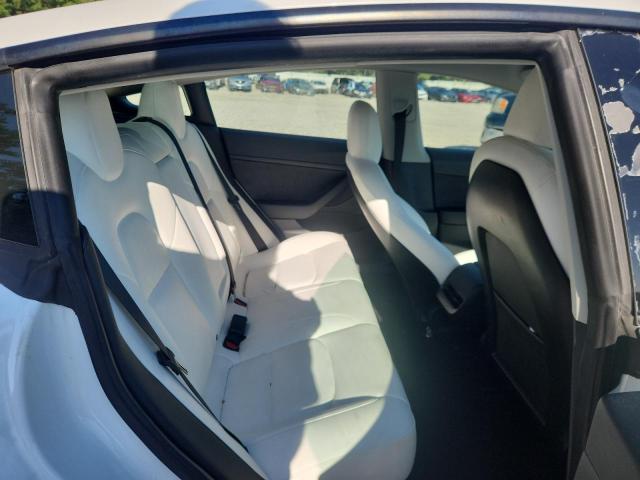 5YJ3E1EA0NF111095 - 2022 TESLA MODEL 3 WHITE photo 19