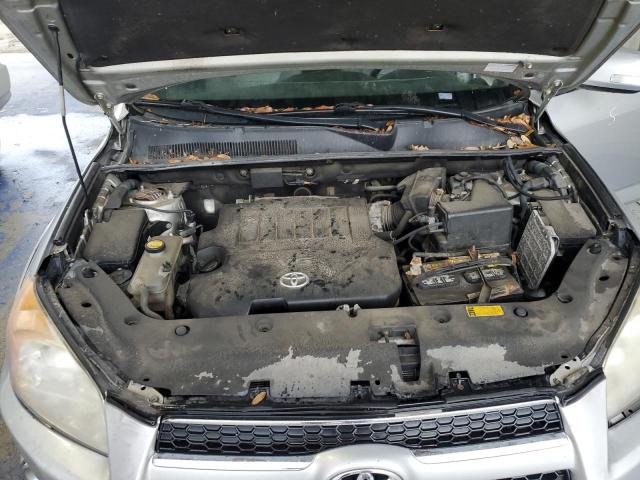 2T3DK4DVXCW082201 - 2012 TOYOTA RAV4 LIMITED 银色 照片 12