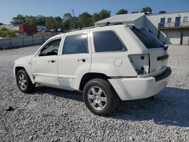 1J8HR48PX9C541580 - 2009 JEEP GRAND CHEROKEE LAREDO WHITE photo 2