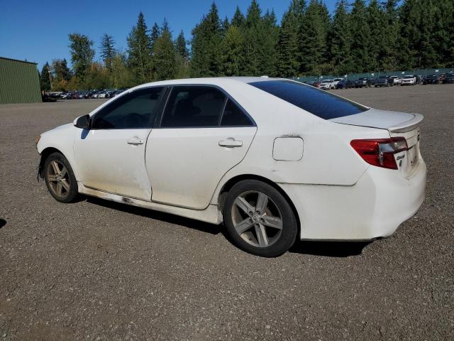 4T1BF1FK8DU655443 - 2013 TOYOTA CAMRY L 白色 照片 2