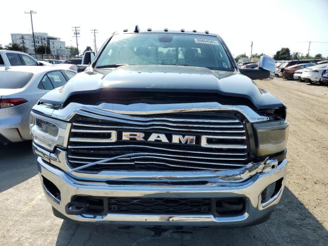 3C6UR5FJ6RG105310 - 2024 RAM 2500 LARAMIE 黑色 照片 5