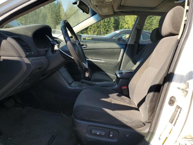 JTDBE32K153019043 - 2005 TOYOTA CAMRY LE WHITE photo 7