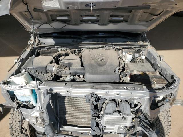 3TMAZ5CN2KM111678 - 2019 TOYOTA TACOMA DOUBLE CAB ვერცხლისფერი ფოტო 11