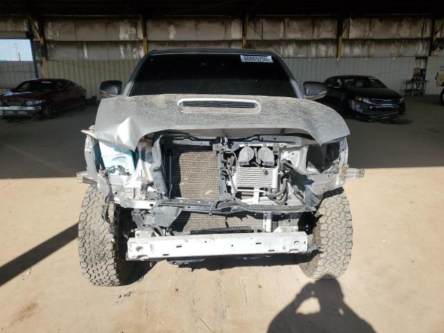 3TMAZ5CN2KM111678 - 2019 TOYOTA TACOMA DOUBLE CAB ვერცხლისფერი ფოტო 5