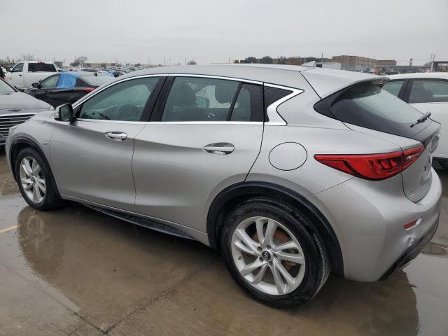 SJKCH5CP5JA056875 - 2018 INFINITI QX30 BASE SILVER photo 2