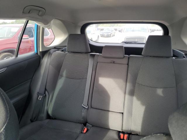 2T3H1RFV5KW011436 - 2019 TOYOTA RAV4 LE Blau Foto 10