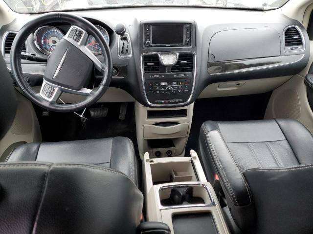 2C4RC1CG3DR646870 - 2013 CHRYSLER TOWN & COU TOURING L RED photo 8