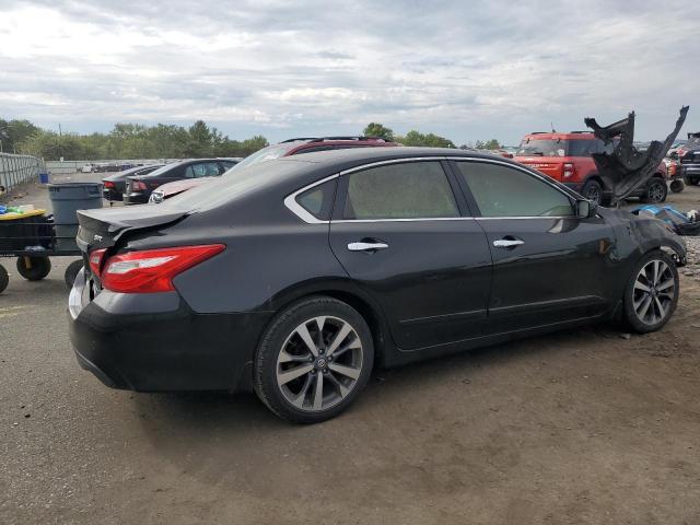 1N4AL3AP6GC271569 - 2016 NISSAN ALTIMA 2.5 შავი ფოტო 3