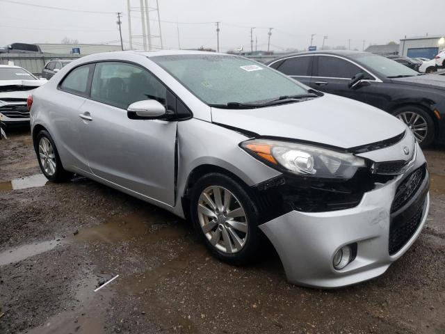 KNAFX6A83G5592873 - 2016 KIA FORTE EX SILVER photo 4