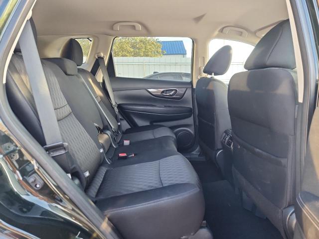 5N1AT2MV1JC803375 - 2018 NISSAN ROGUE S Зелений фото 11