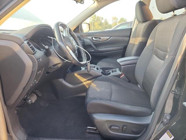 5N1AT2MV1JC803375 - 2018 NISSAN ROGUE S Зелений фото 7