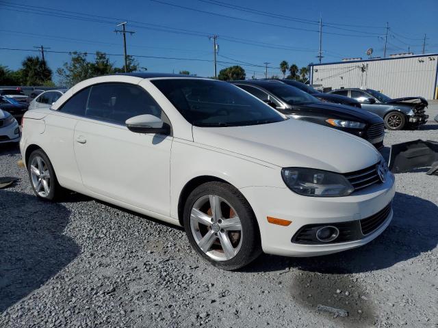 WVWFW7AH4CV001052 - 2012 VOLKSWAGEN EOS LUX Білий фото 4