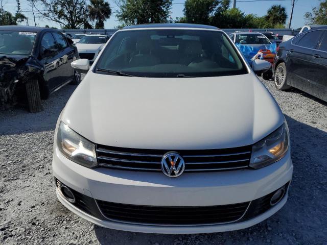 WVWFW7AH4CV001052 - 2012 VOLKSWAGEN EOS LUX Білий фото 5