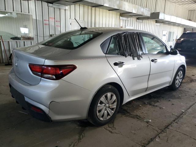 3KPA24AB2JE125404 - 2018 KIA RIO LX SILVER photo 3