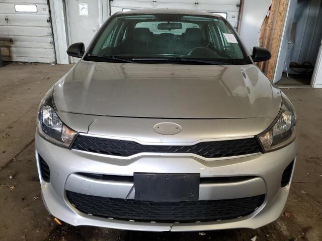 3KPA24AB2JE125404 - 2018 KIA RIO LX SILVER photo 5