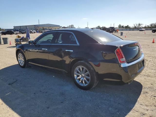 2C3CCACGXCH280193 - 2012 CHRYSLER 300 LIMITED BLACK photo 2