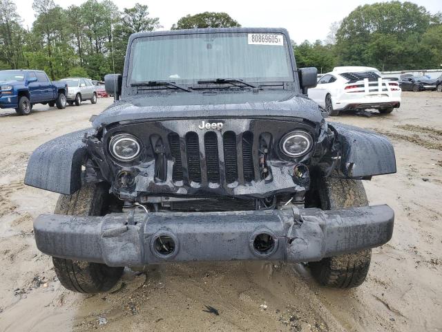 1C4BJWEG8DL501740 - 2013 JEEP WRANGLER UNLIMITED SAHARA BLACK photo 5