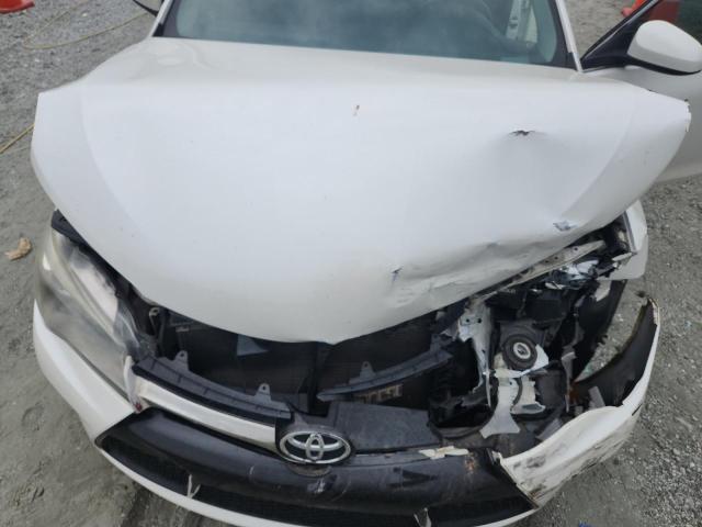 4T1BF1FK6FU917981 - 2015 TOYOTA CAMRY LE 白色 照片 11